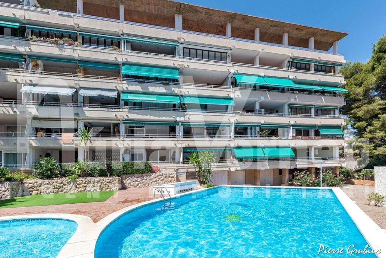 Bbq - Pool - Costa Apartments سالو المظهر الخارجي الصورة